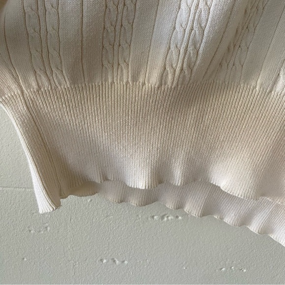 Vintage Cream Sleeveless Cable Knit Sweater - Picture 4 of 8